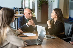 Dobânzi la credite ipotecare în România: comparație între bănci