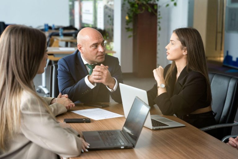 Dobânzi la credite ipotecare în România: comparație între bănci